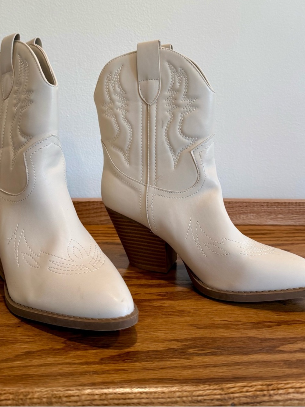 Women's Cream Western Ankle Boots - Stylish Cowboy Heel